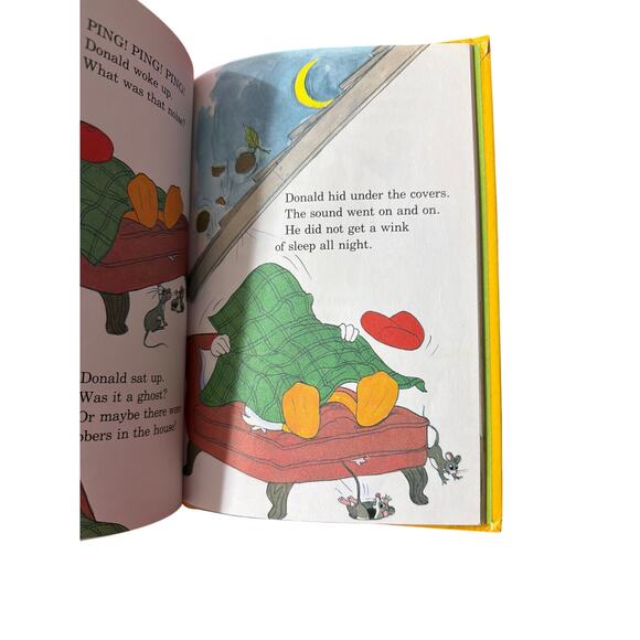 Walt Disney's Donald Duck Buys a House World of Reading Hardcover Book Vintage - Picture 8 of 9